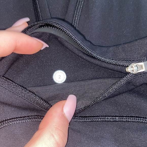 Lululemon leggings - Picture 8 of 9